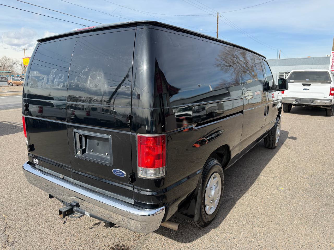 Used 2014 Ford E-150 and Econoline 150 w/ Power Group image 9