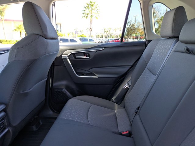 Used 2021 Toyota RAV4 XLE image 19