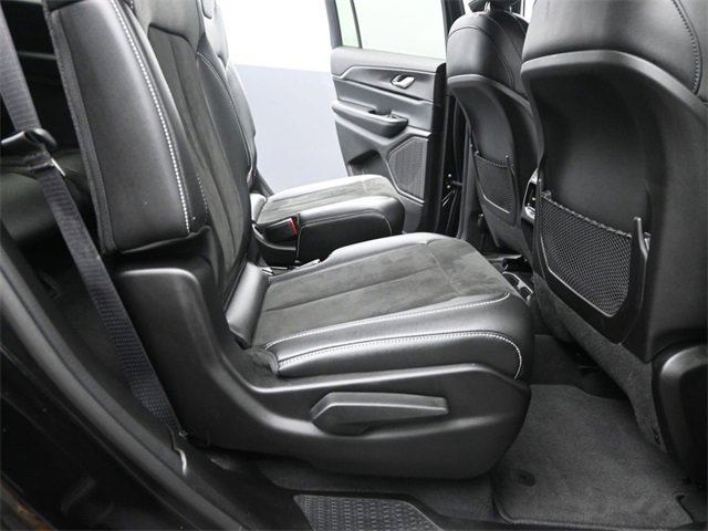 Used 2024 Jeep Grand Cherokee L Altitude image 16