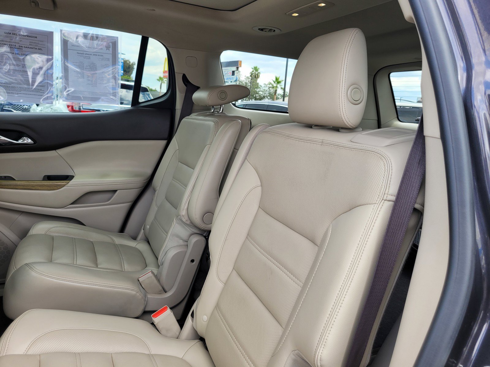 Used 2018 GMC Acadia Denali w/ Technology Package FWD image 13