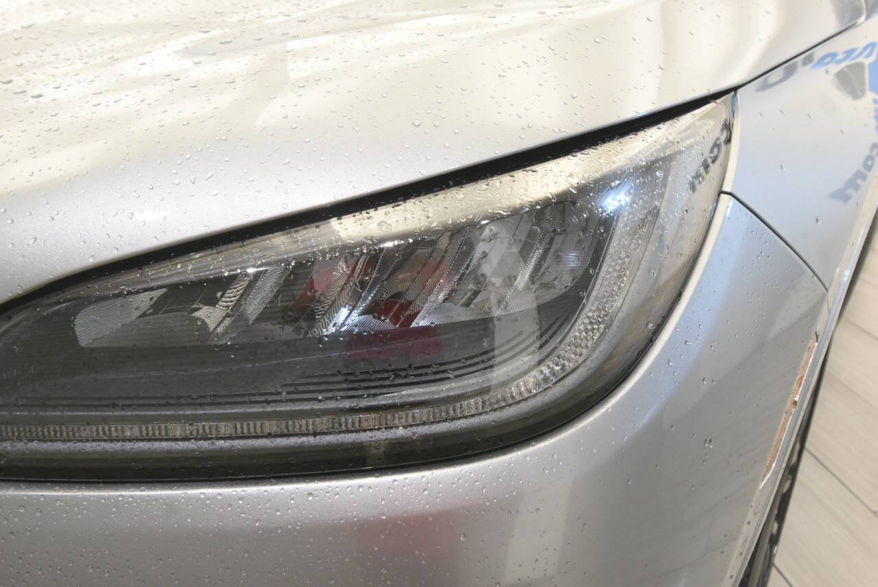 Used 2023 Lincoln Corsair AWD w/ Equipment Group 101A image 9