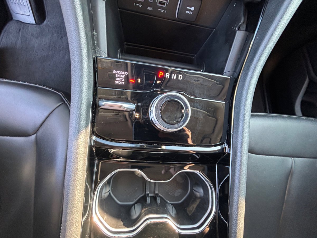 Used 2023 Jeep Grand Cherokee L Limited w/ MOPAR Finishing Package image 6