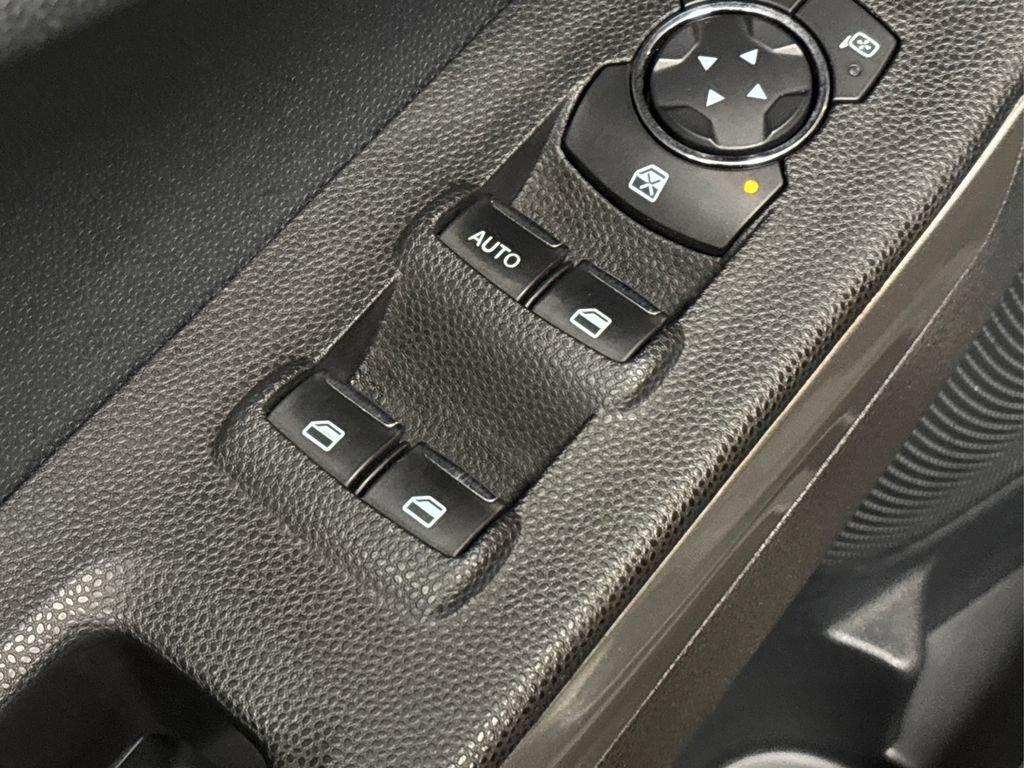 Used 2019 Ford EcoSport Titanium image 34