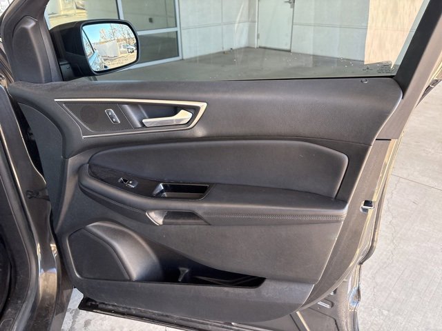 Used 2015 Ford Edge SEL w/ Equipment Group 201A image 25