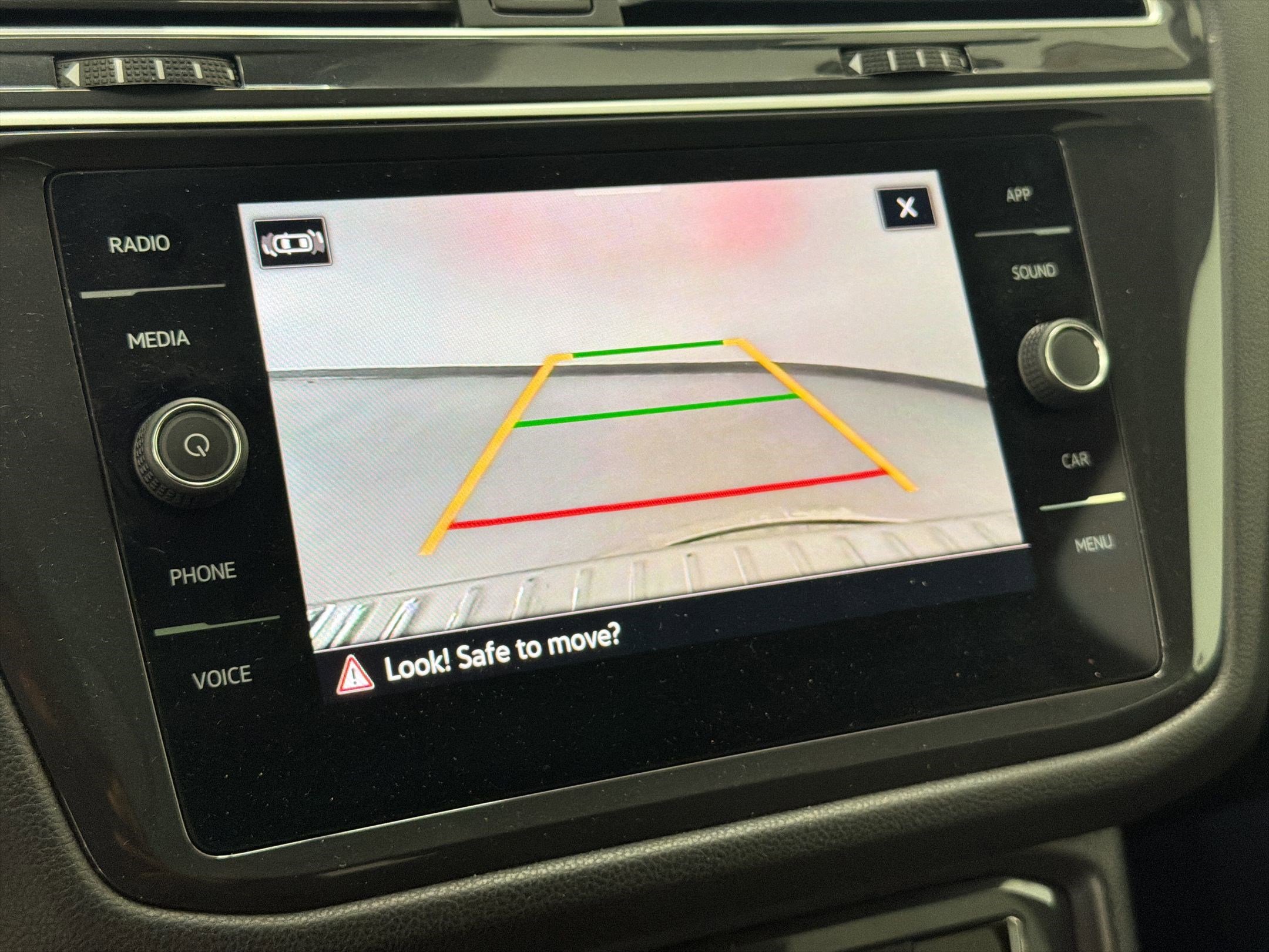 Used 2024 Volkswagen Tiguan Wolfsburg Edition image 22