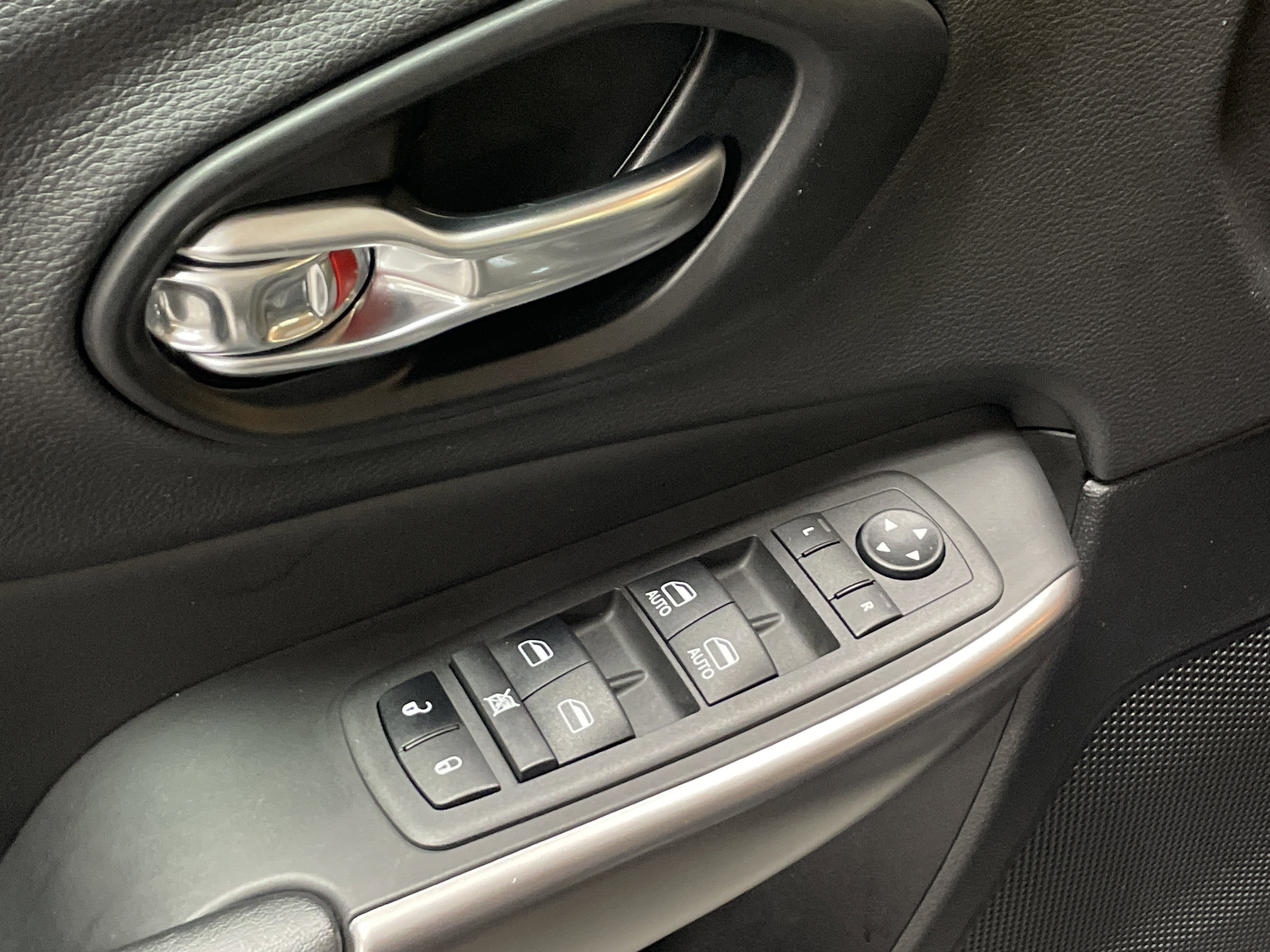 Used 2022 Jeep Cherokee Latitude Lux image 13