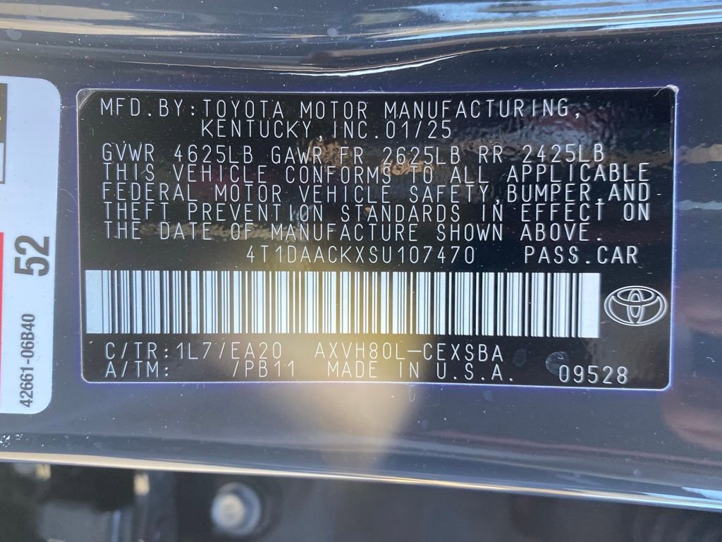 Used 2025 Toyota Camry SE image 22