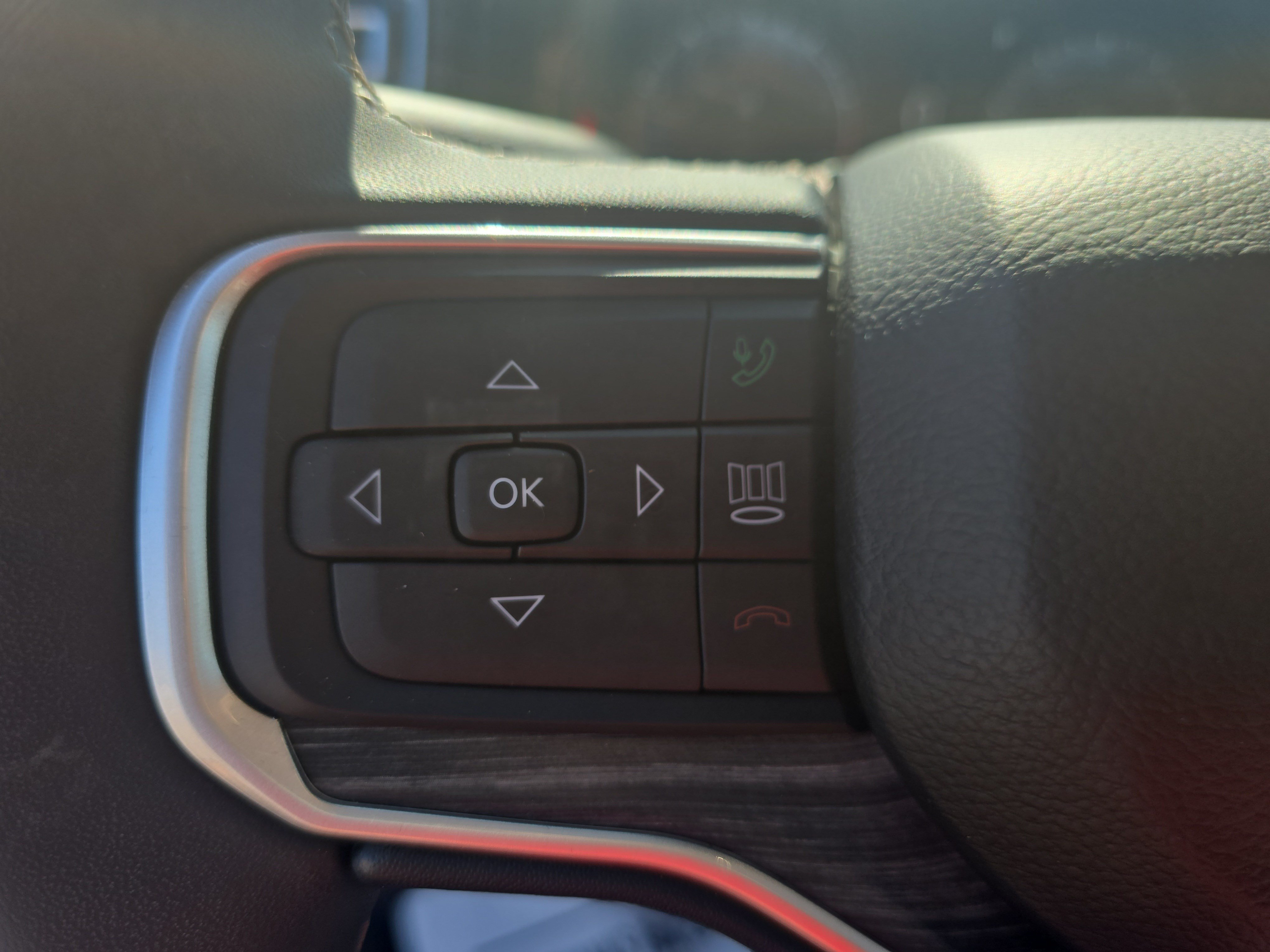 Used 2024 Jeep Wagoneer Series II AWD/4WD image 18
