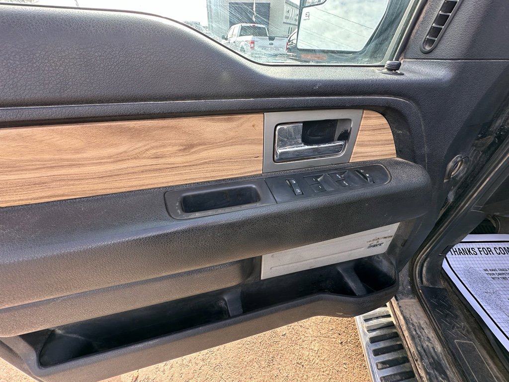 Used 2011 Ford F150 Lariat w/ Lariat Chrome Pkg AWD/4WD image 16