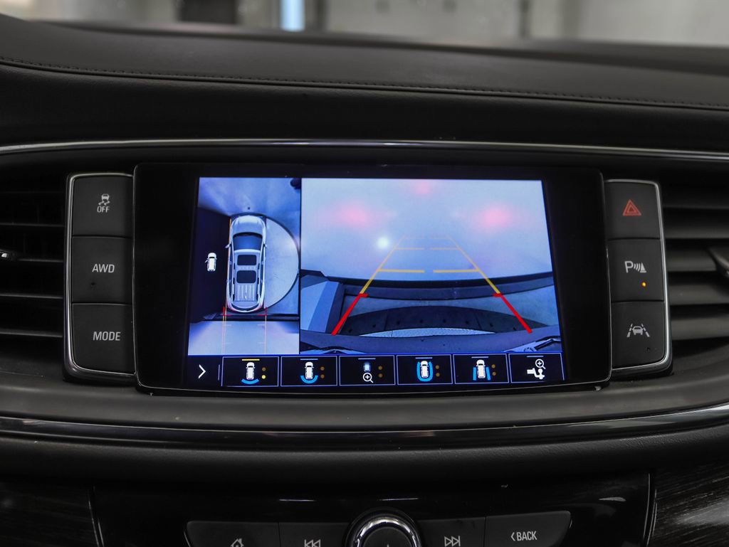 Used 2021 Buick Enclave Avenir w/ Avenir Technology Package AWD/4WD image 18