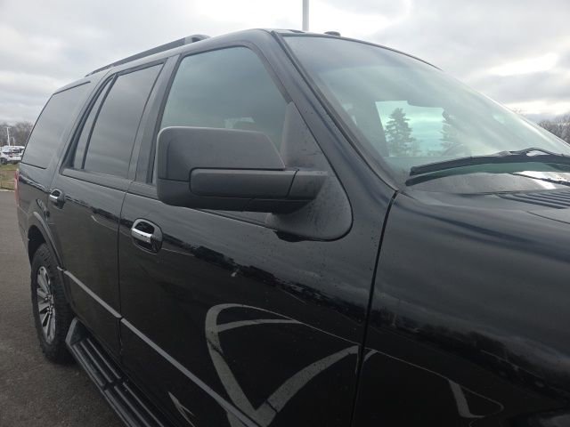Used 2017 Ford Expedition XLT image 5