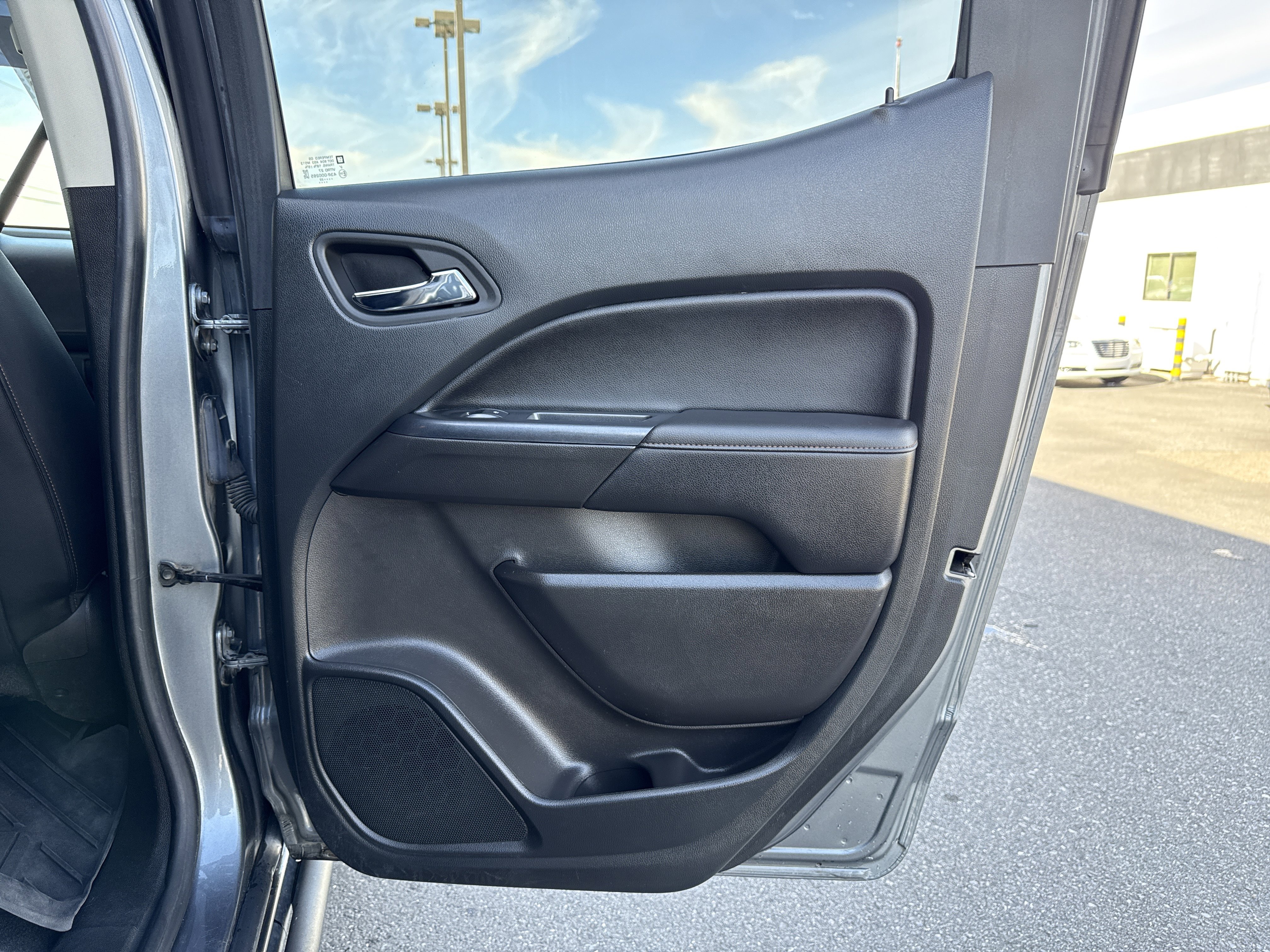 Used 2022 GMC Canyon AT4 image 41