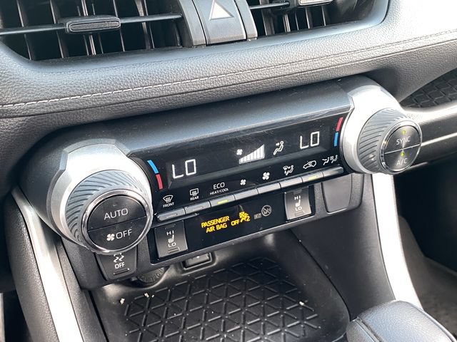 Used 2021 Toyota RAV4 XLE w/ Convenience Package AWD/4WD image 29
