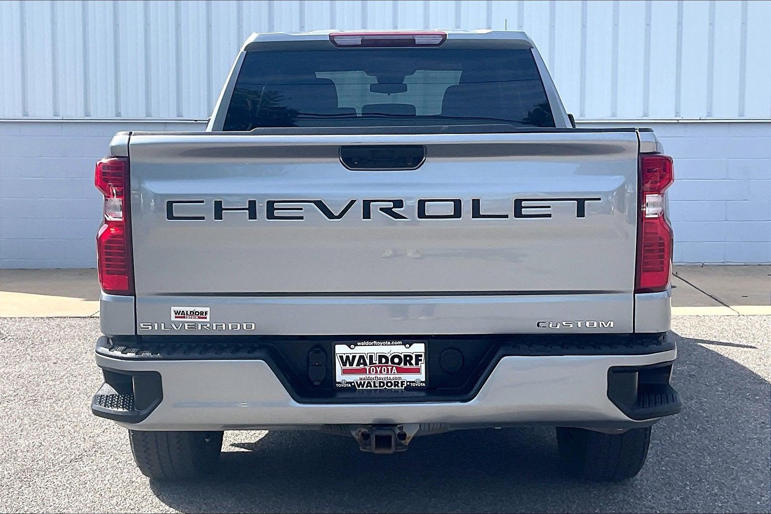 Used 2023 Chevrolet Silverado 1500 Custom w/ LPO, Dark Essentials Package AWD/4WD image 5