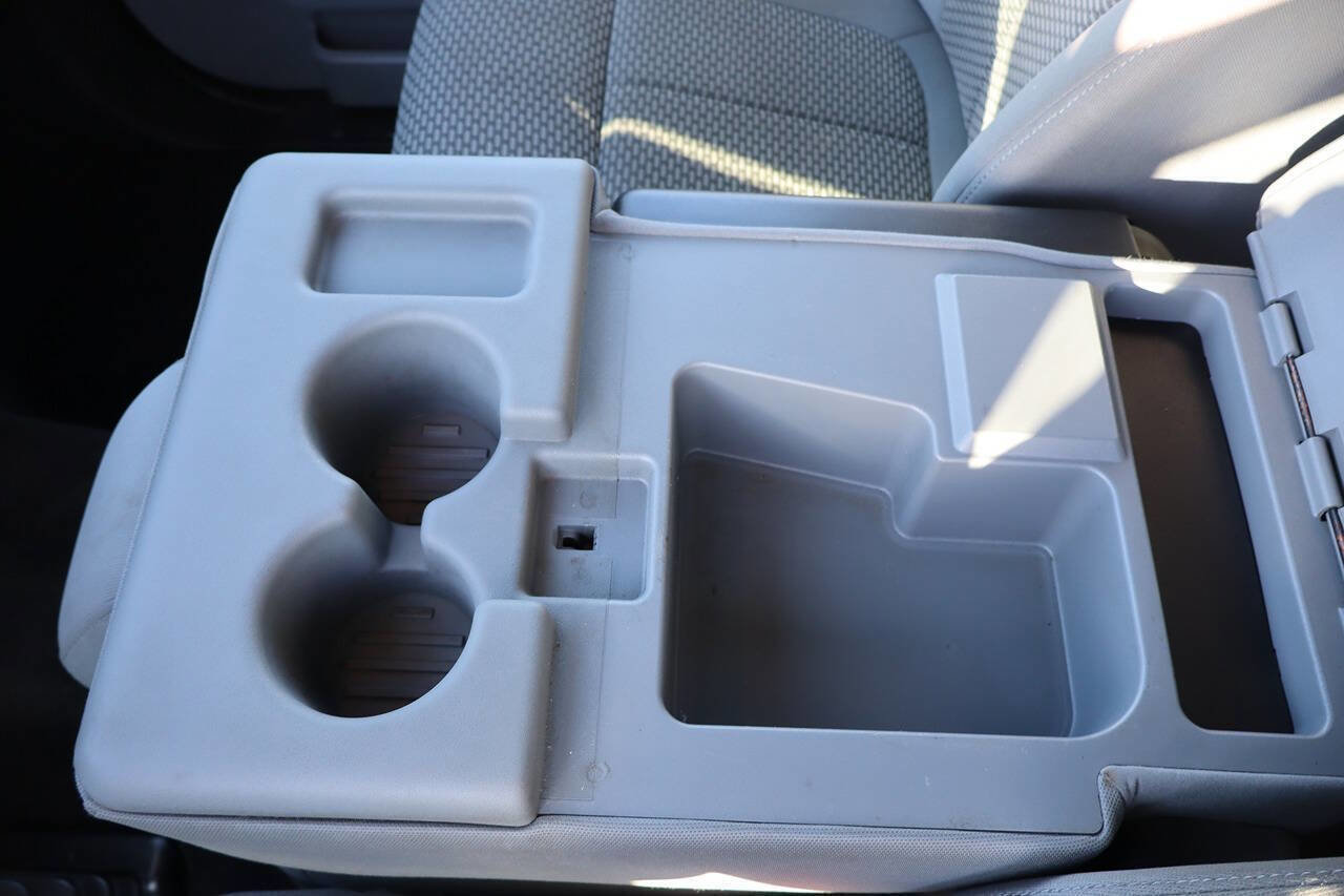 Used 2015 Ford F250 XLT w/ XLT Premium Package image 18