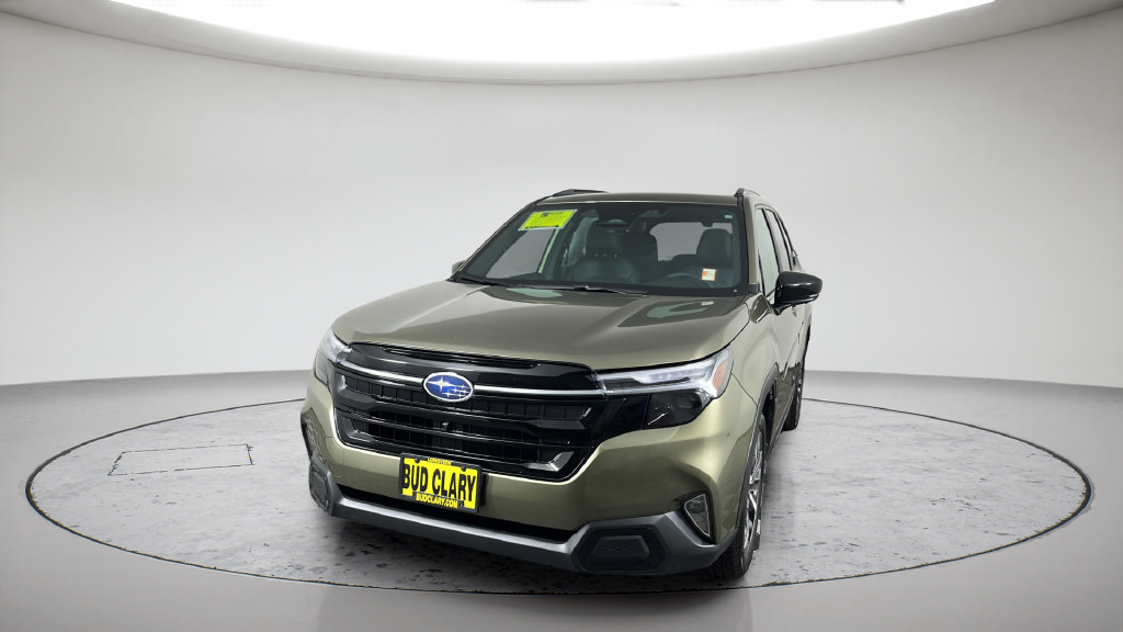 Used 2026 Subaru Forester Touring AWD/4WD image 2