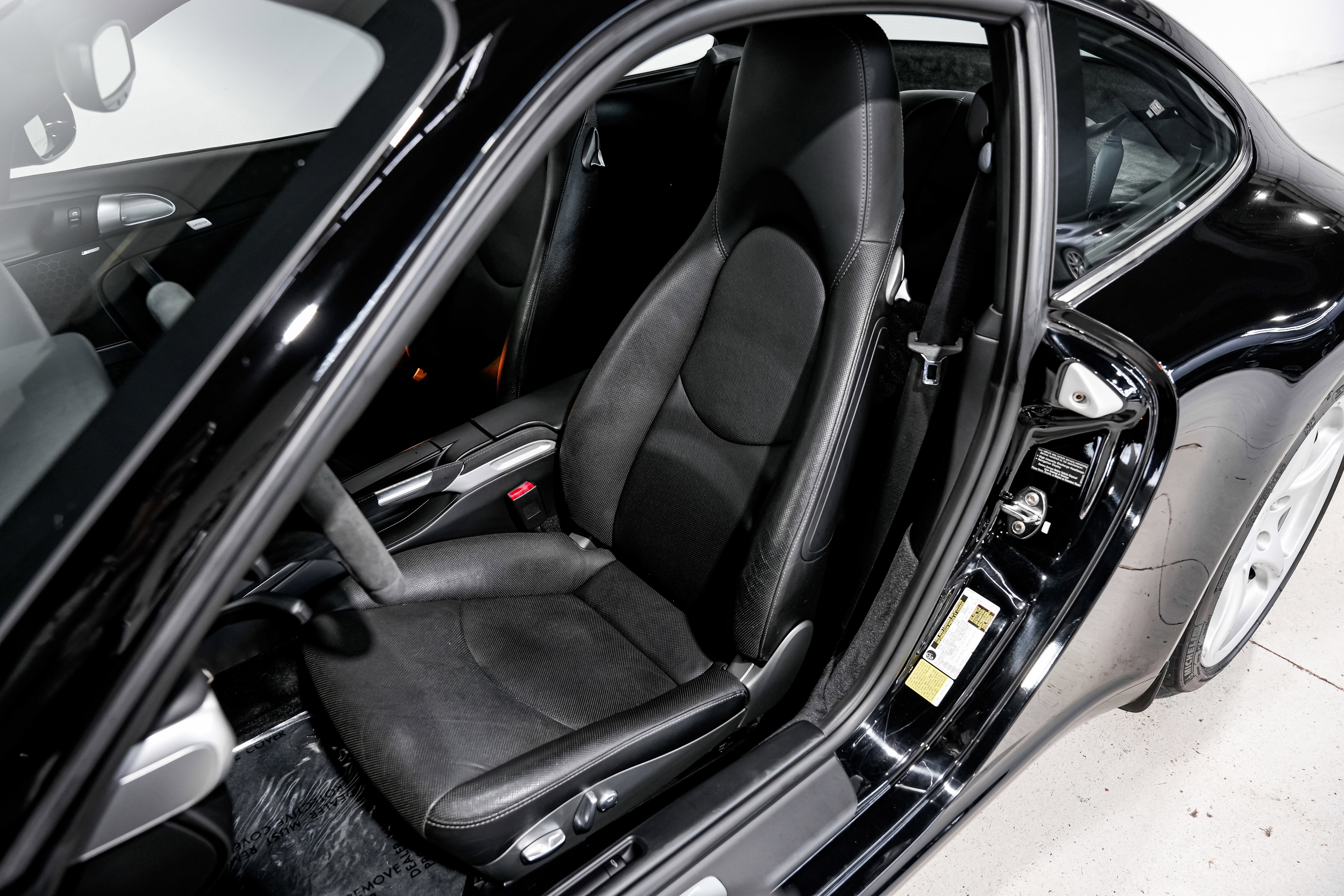 Used 2009 Porsche 911 Carrera S image 19