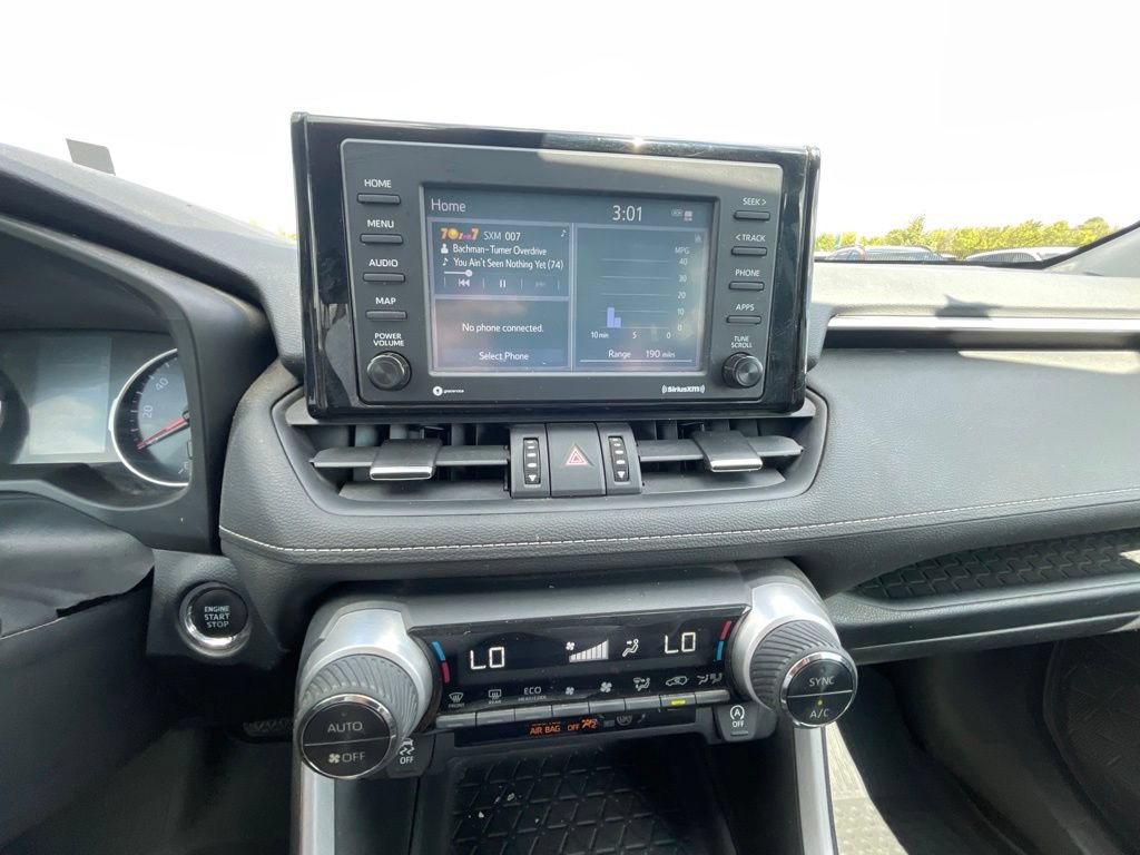 Used 2020 Toyota RAV4 XLE Premium FWD image 16