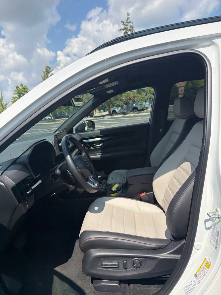 Certified 2025 Honda CR-V Sport Touring image 16