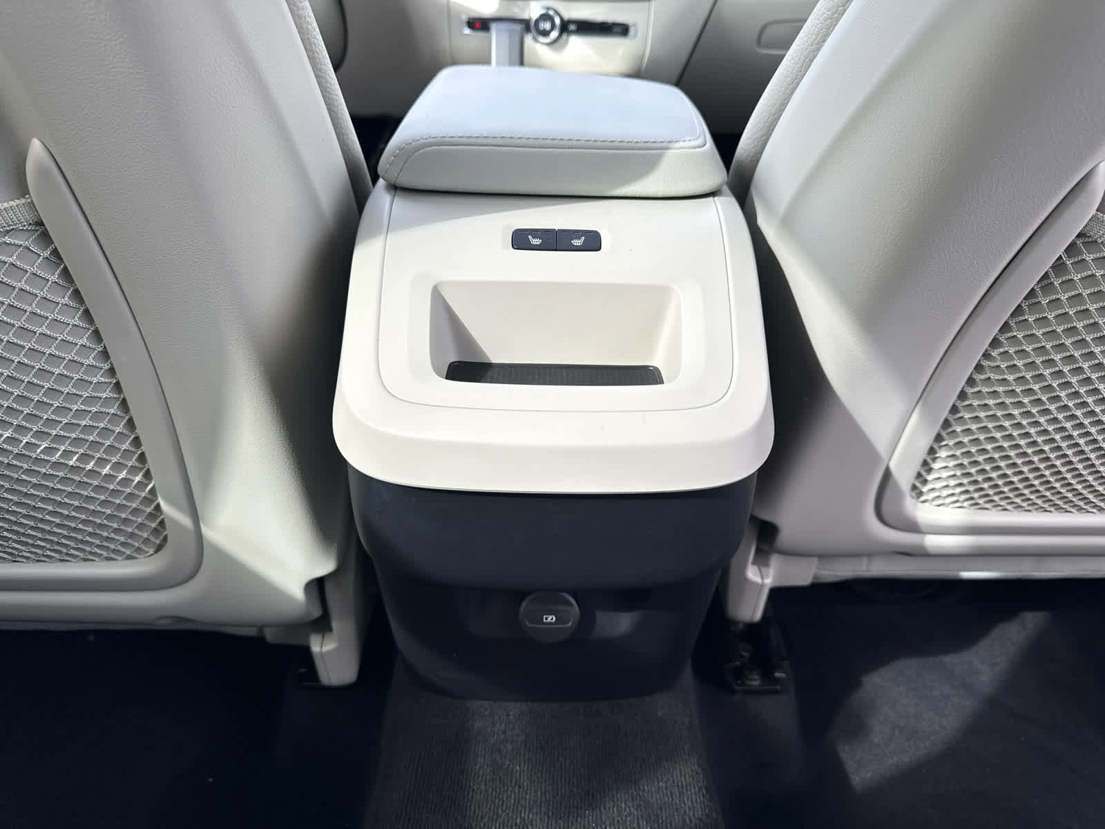 Used 2023 Volvo XC60 B5 Core w/ Climate Package image 28