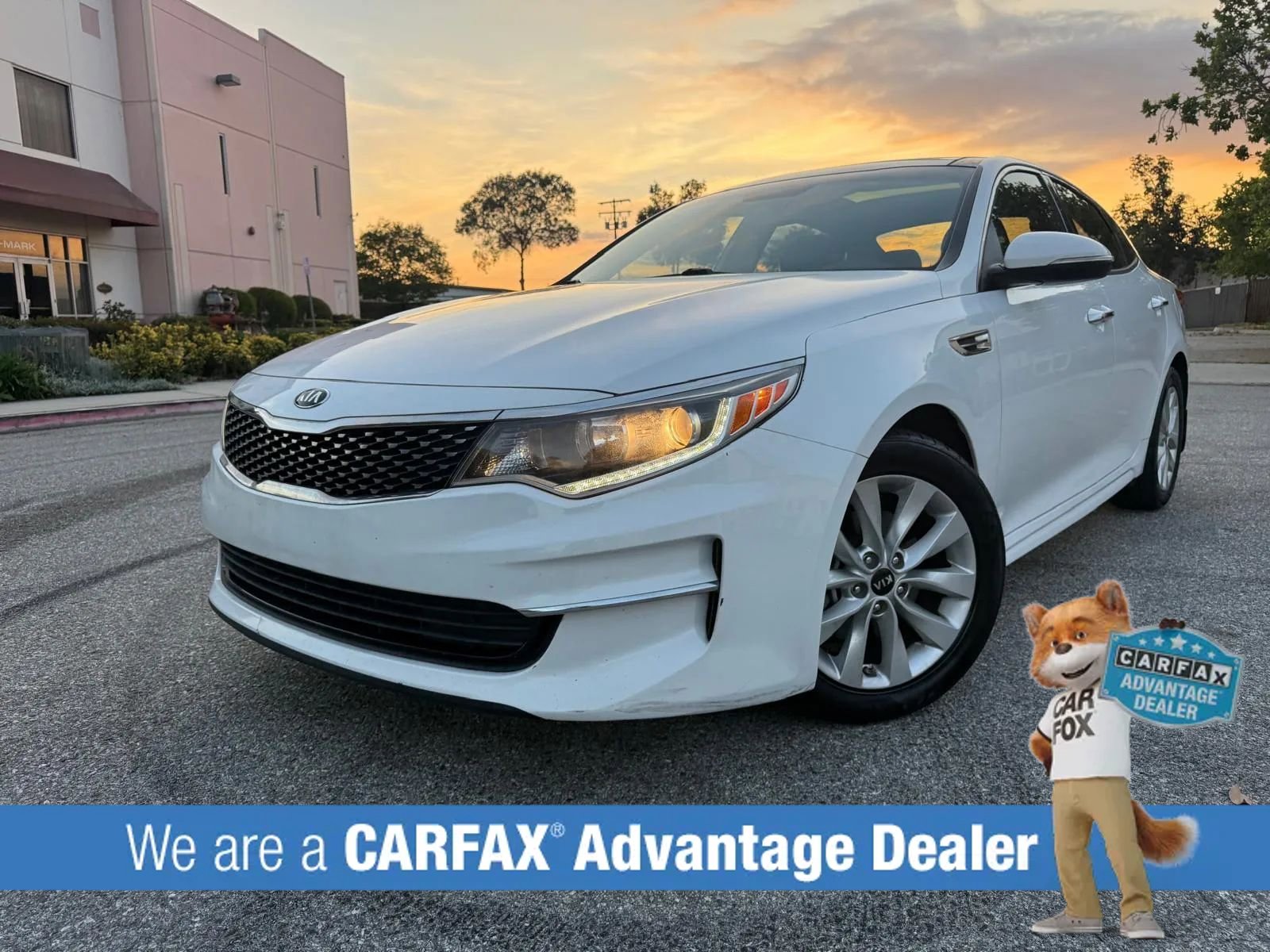 Used 2018 Kia Optima EX w/ Premium Package image 12