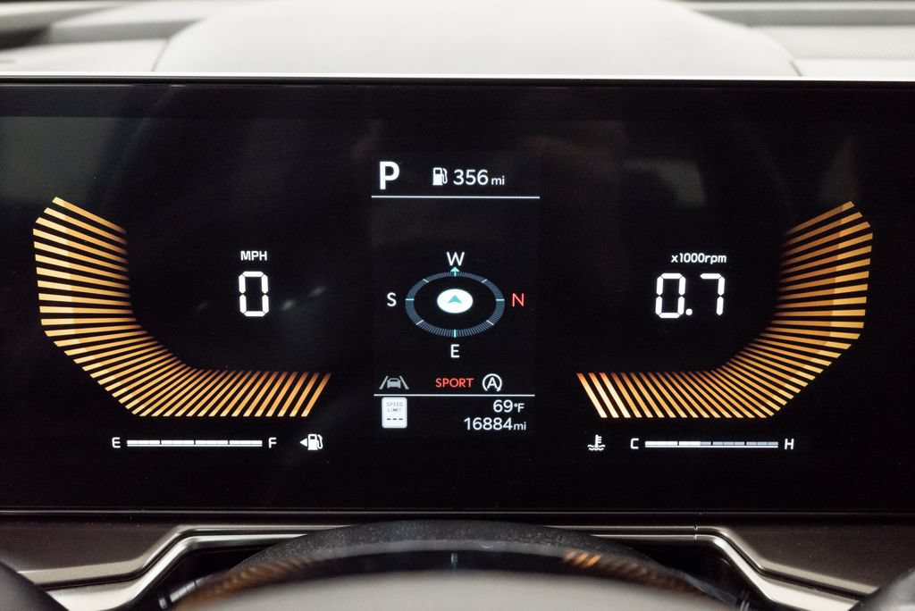 Used 2024 Kia Sorento S w/ Panoramic Sunroof Package FWD image 15