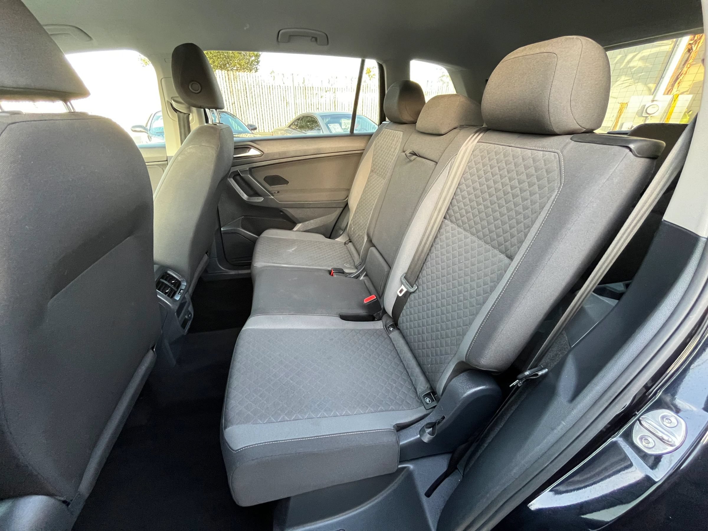 Used 2020 Volkswagen Tiguan S FWD image 13