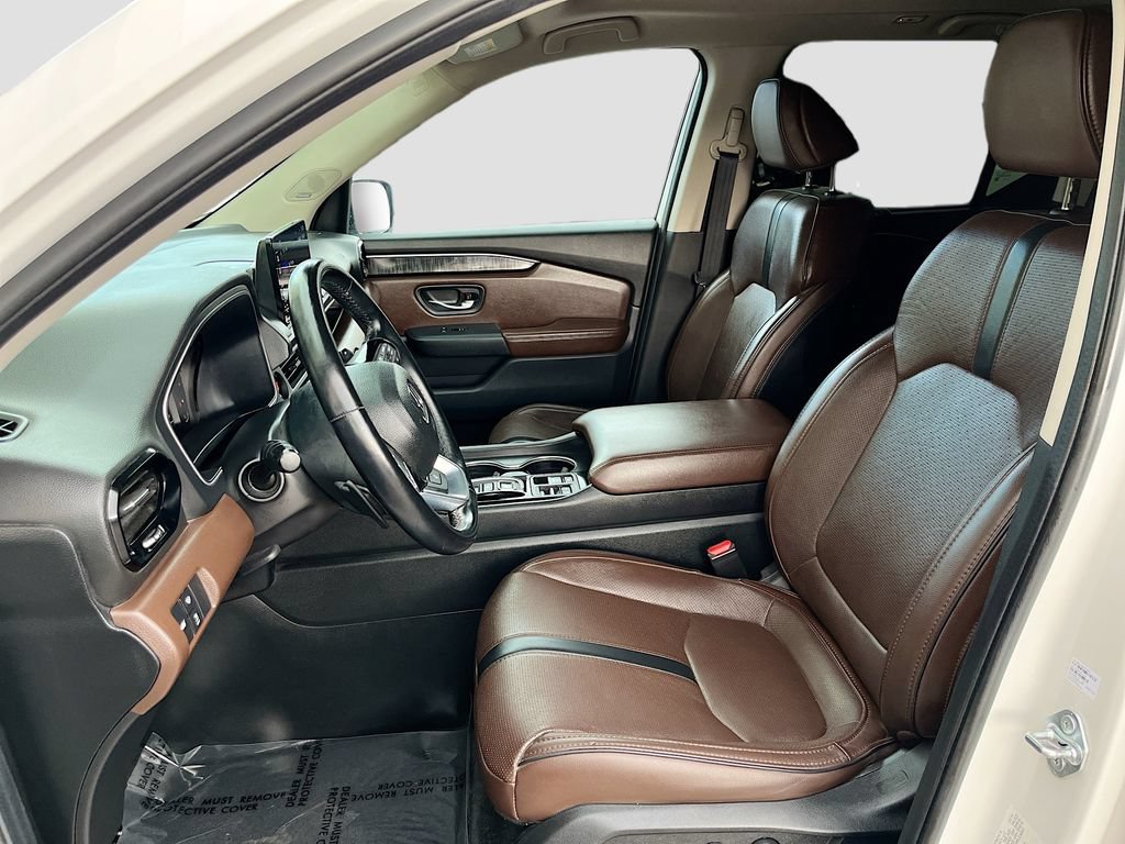 Used 2025 Honda Pilot Elite image 22