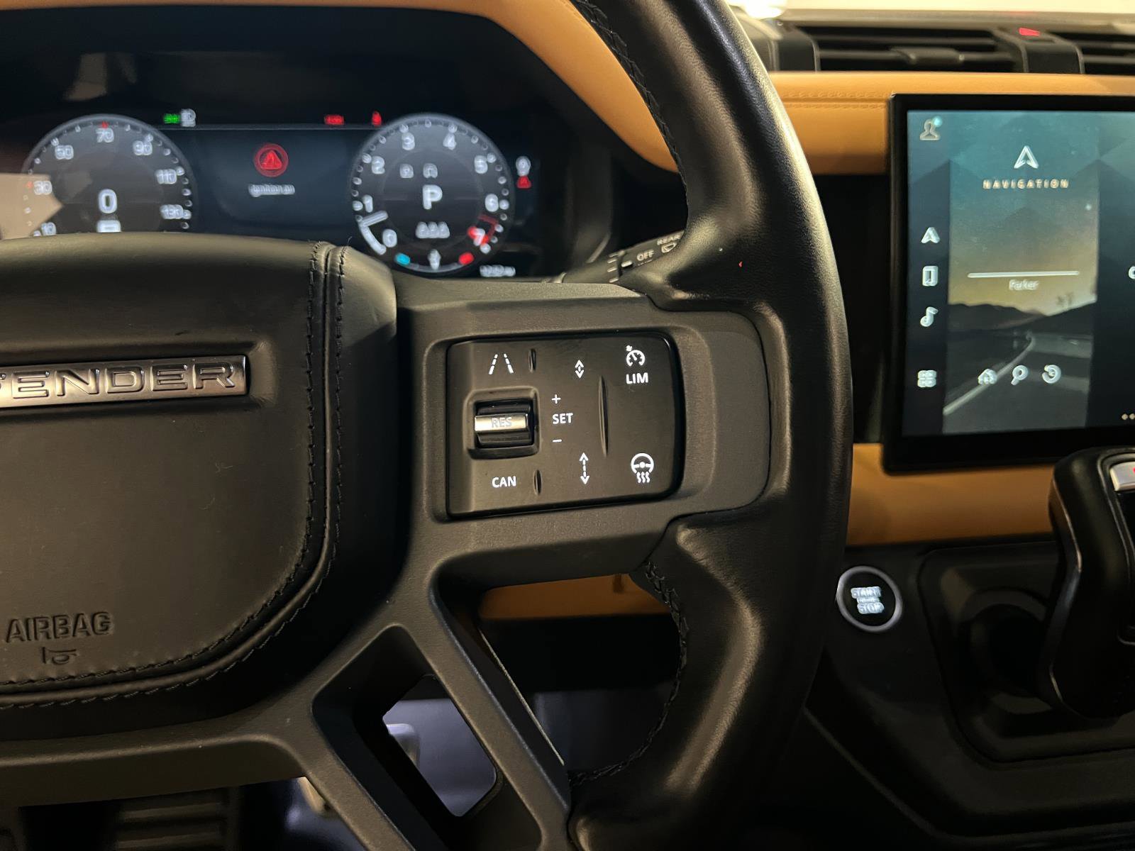 Used 2023 Land Rover Defender 90 X image 12