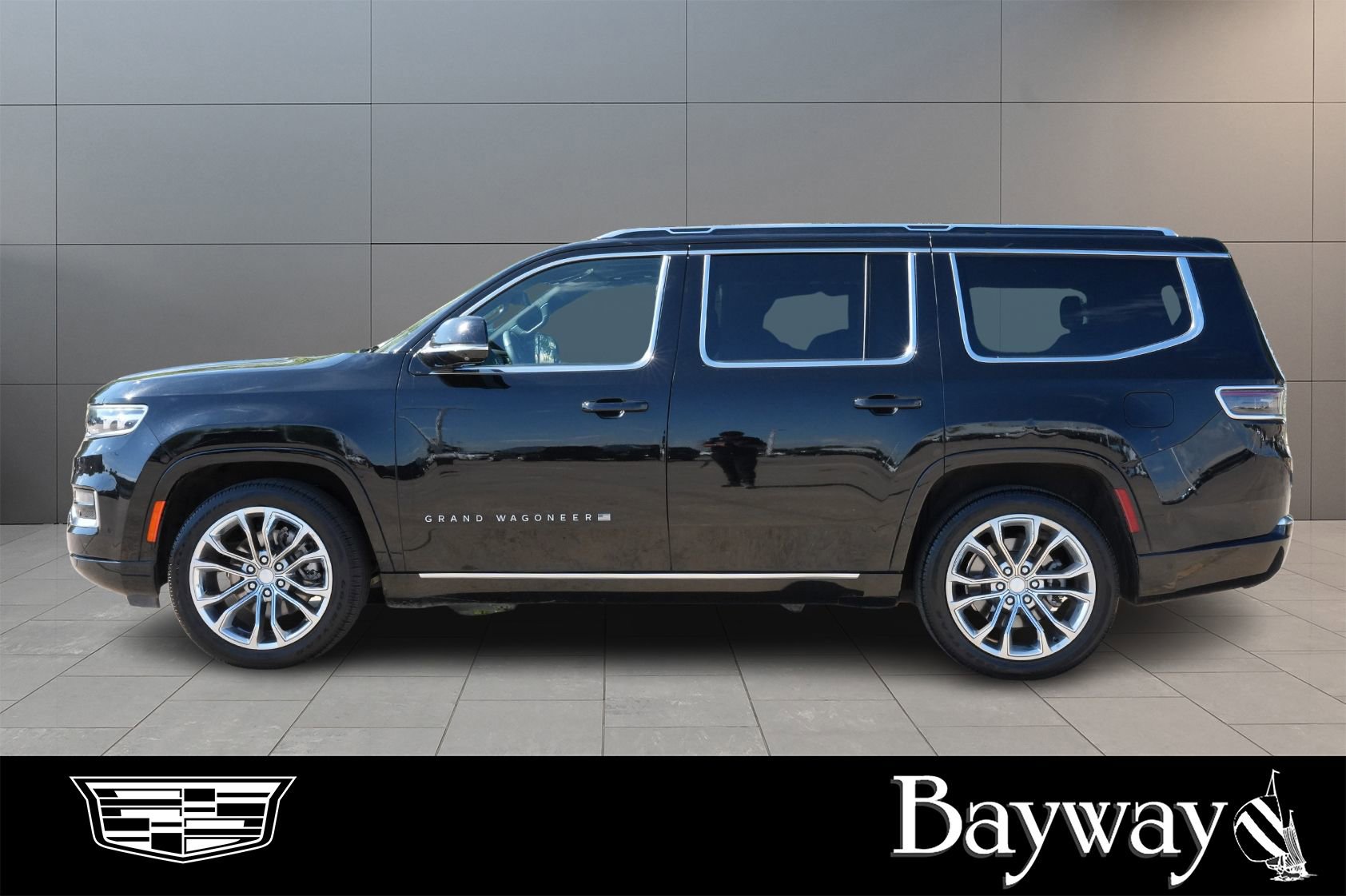 Used 2022 Jeep Grand Wagoneer Series II AWD/4WD image 4