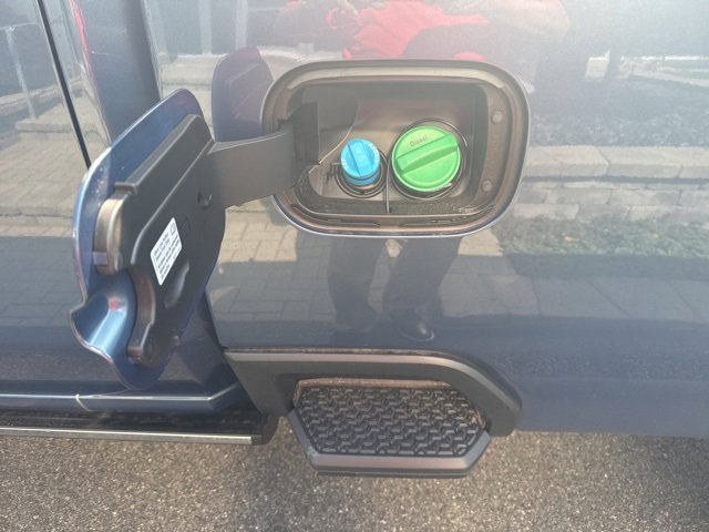 New 2025 GMC Sierra 2500 Denali w/ Denali Reserve Package image 25