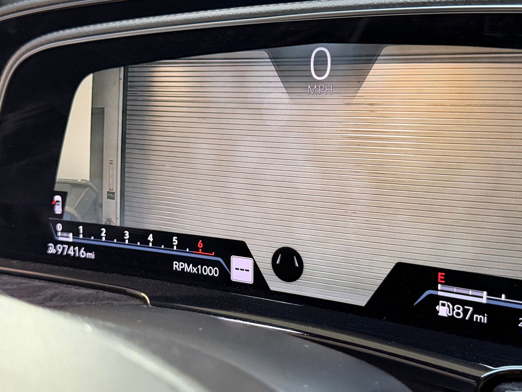 Used 2023 Cadillac Escalade Premium Luxury image 27