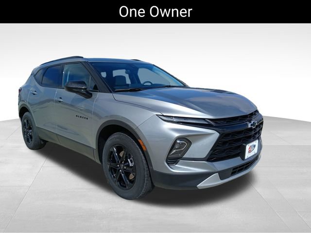 Used 2023 Chevrolet Blazer LT w/ Midnight/Sport Edition image 7