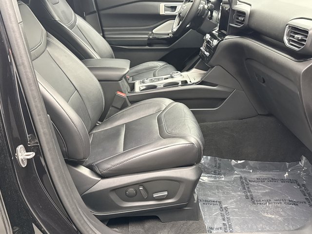 Used 2023 Ford Explorer ST w/ Equipment Group 401A AWD/4WD image 18