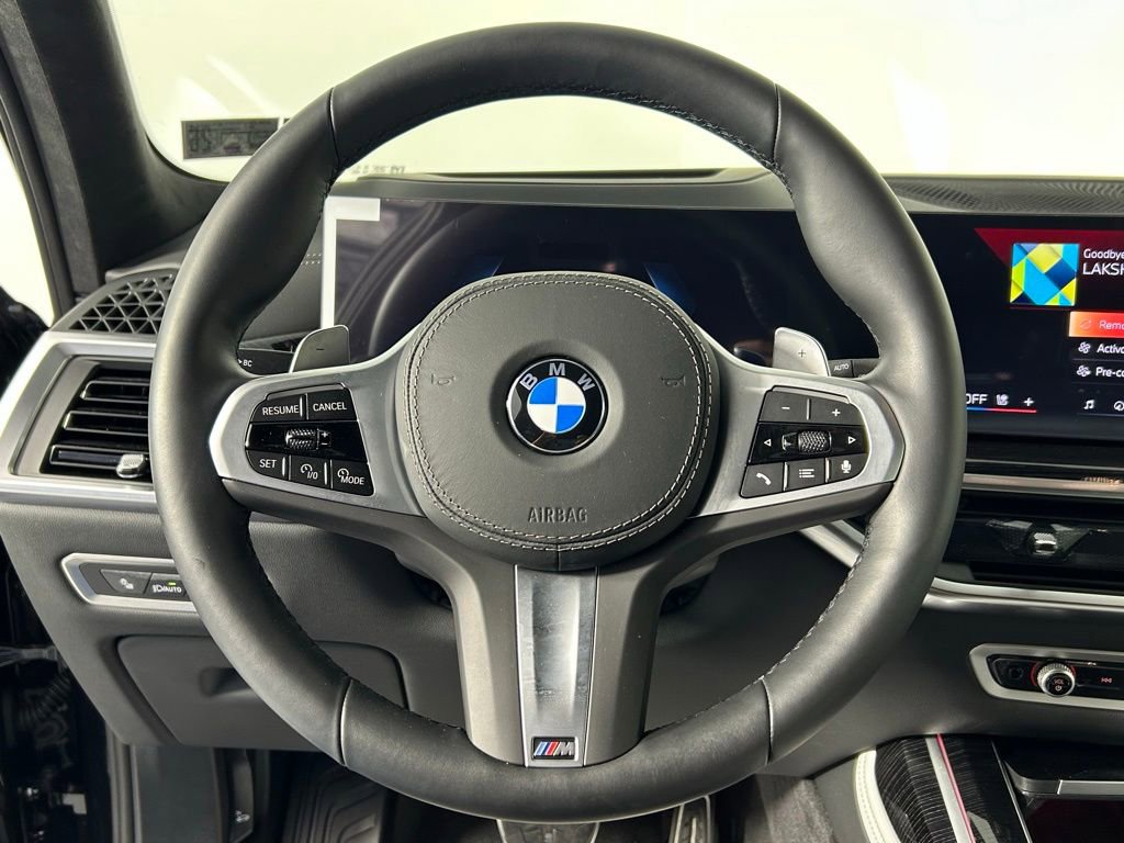 Used 2026 BMW X7 xDrive40i AWD/4WD image 33