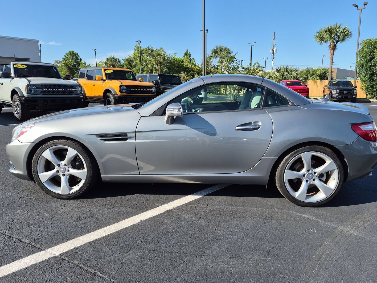 Used 2012 Mercedes-Benz SLK 350 image 9
