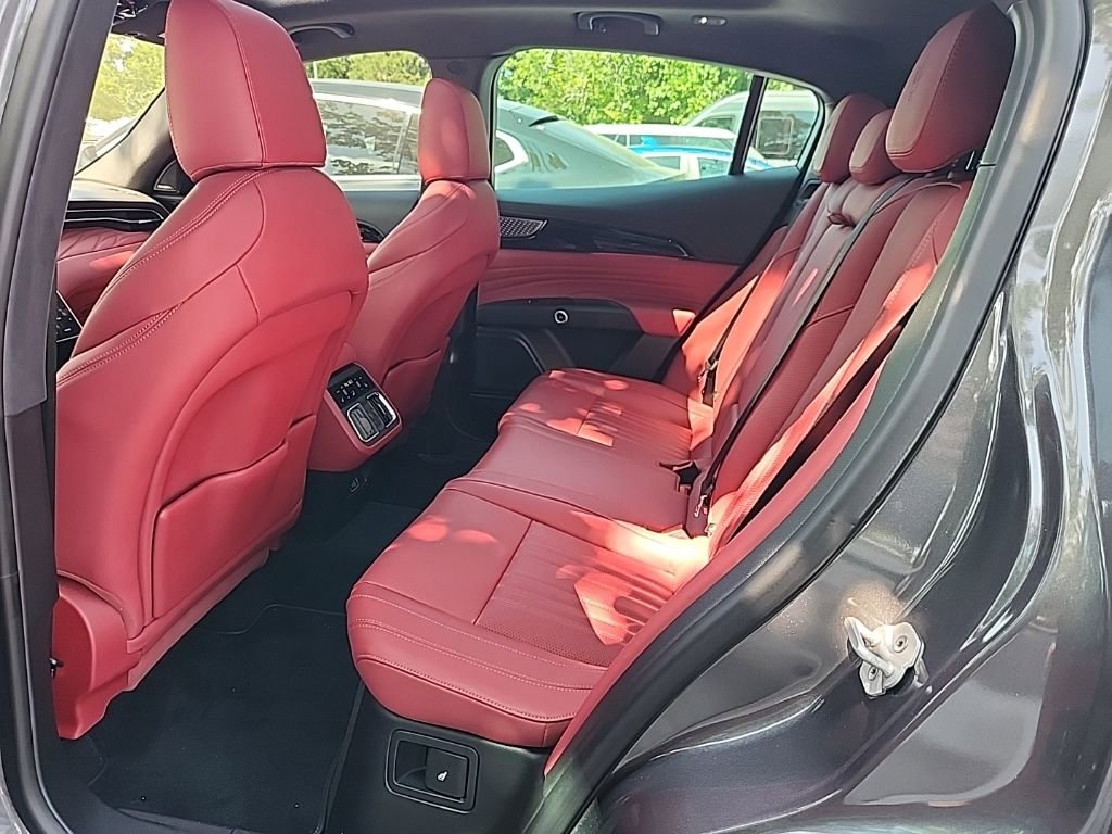 Used 2023 Maserati Grecale Modena image 3