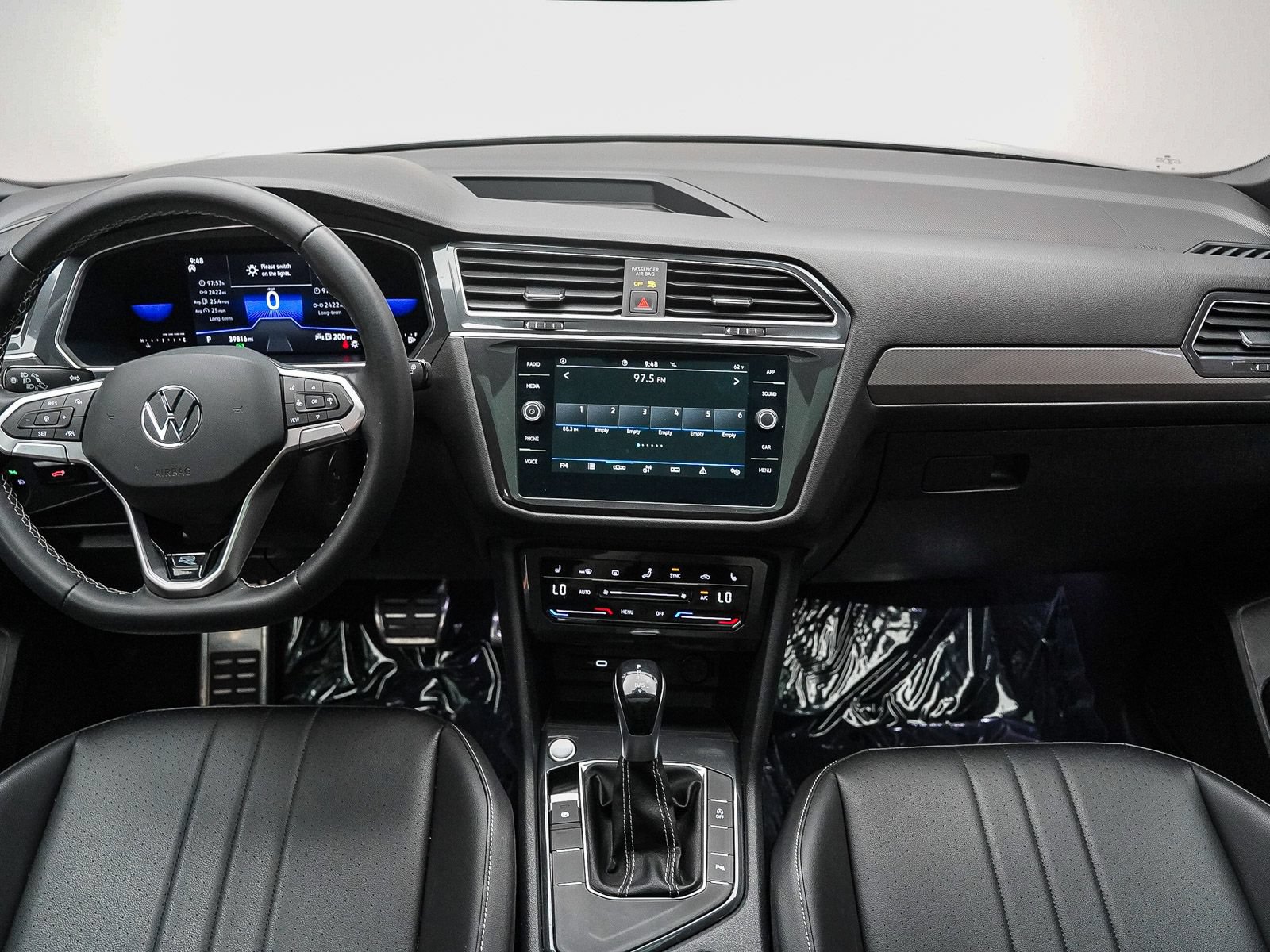 Used 2023 Volkswagen Tiguan SE R-Line FWD image 13