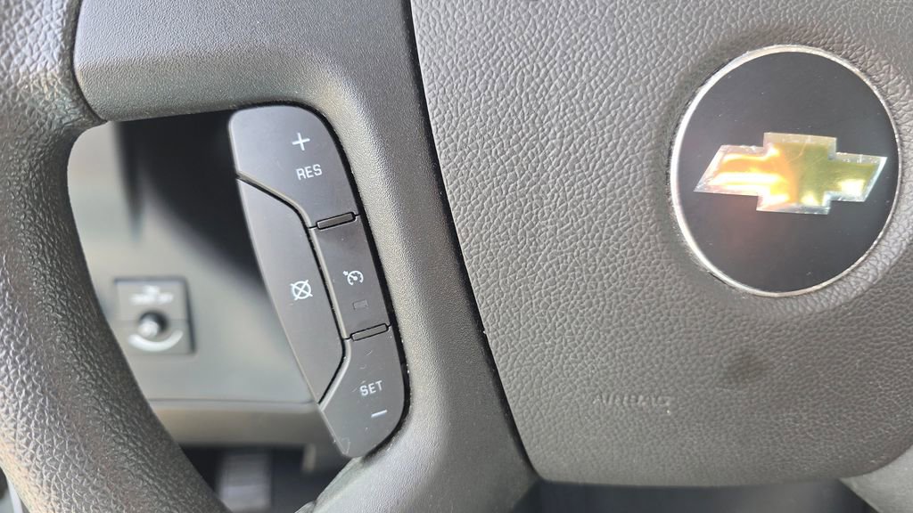 Used 2024 Chevrolet Express 2500 w/ Driver Convenience Package image 15