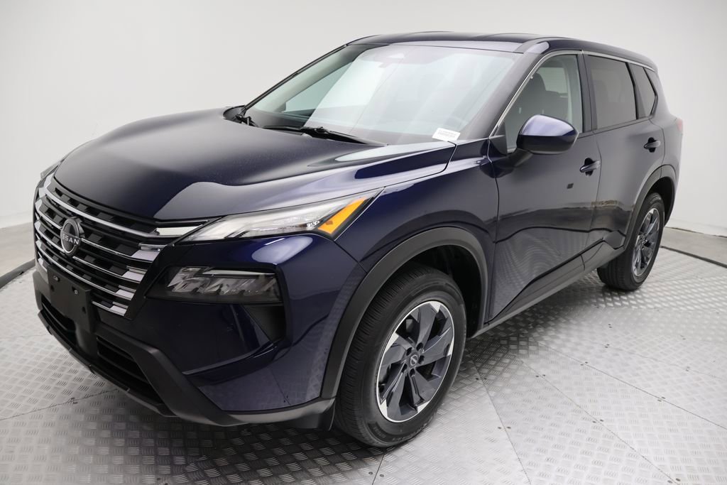 Used 2026 Nissan Rogue SV FWD image 2