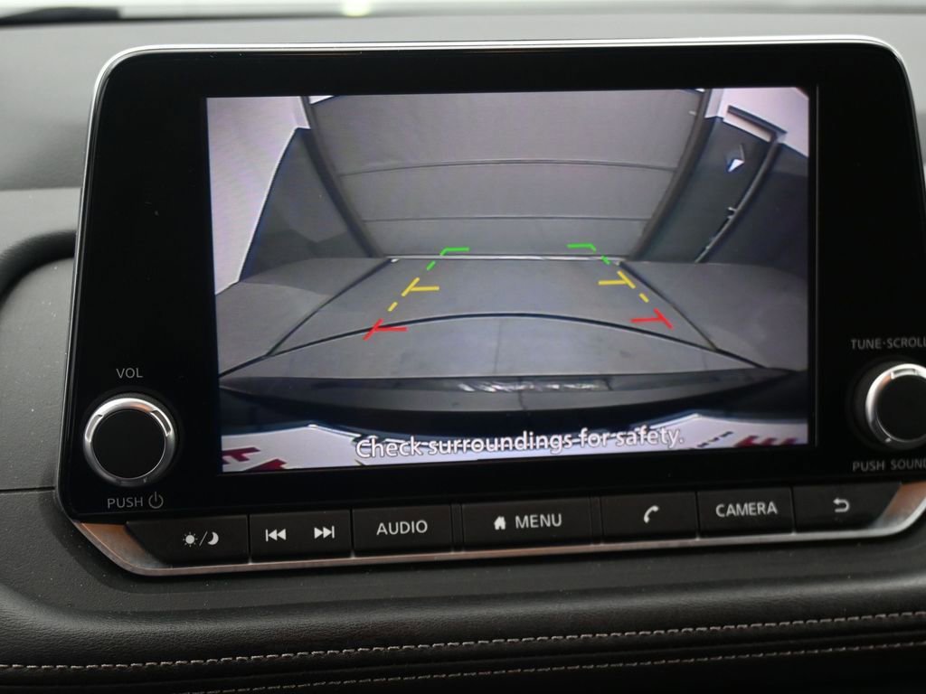 Used 2024 Nissan Rogue S image 19