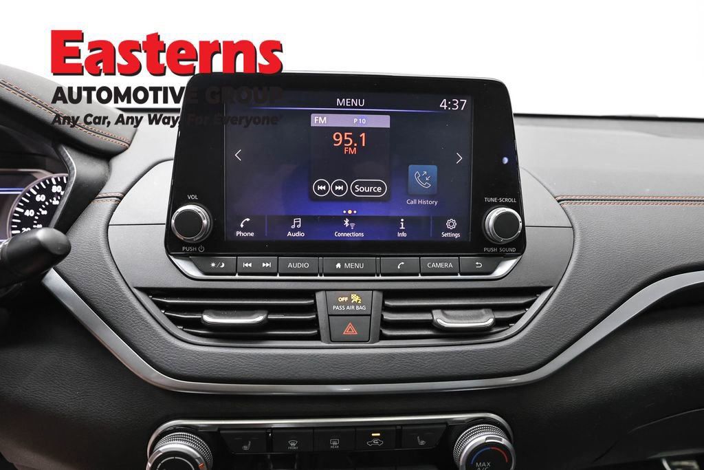 Used 2022 Nissan Altima 2.0 SR FWD image 12