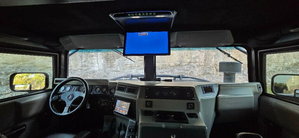 Used 1998 HUMMER H1 4-Door Open Top image 31