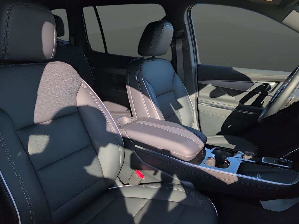 Used 2025 Buick Enclave Preferred image 32