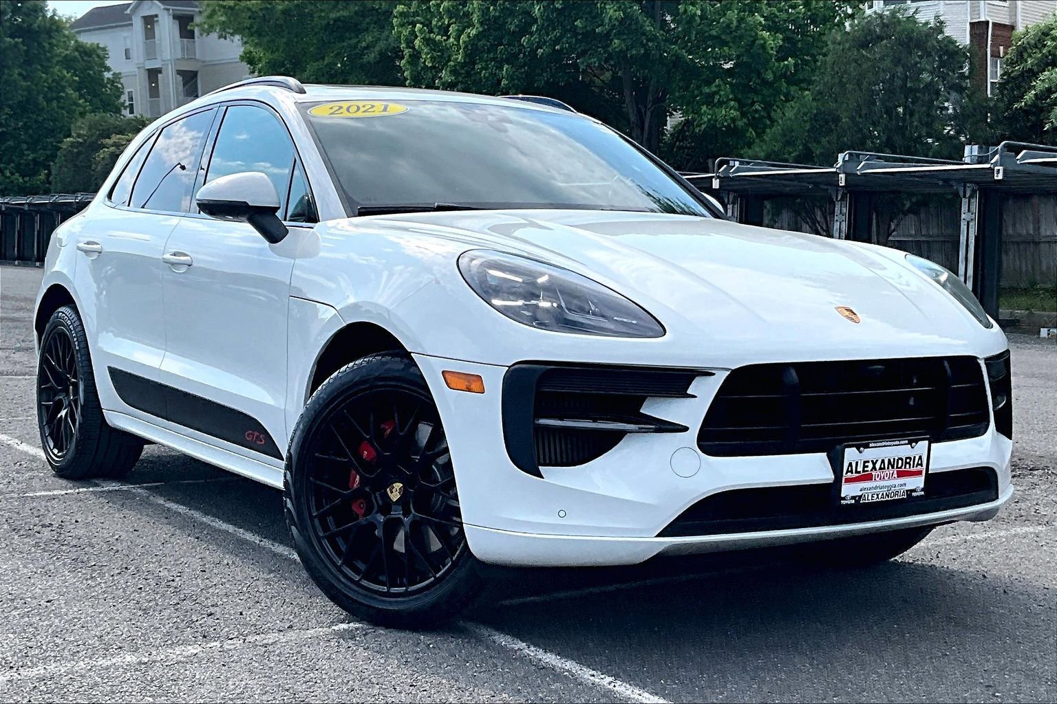 Used 2021 Porsche Macan GTS AWD/4WD image 2