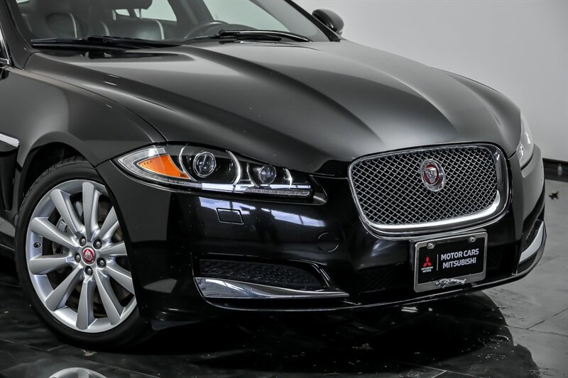 Used 2013 Jaguar XF 3.0 AWD/4WD image 2