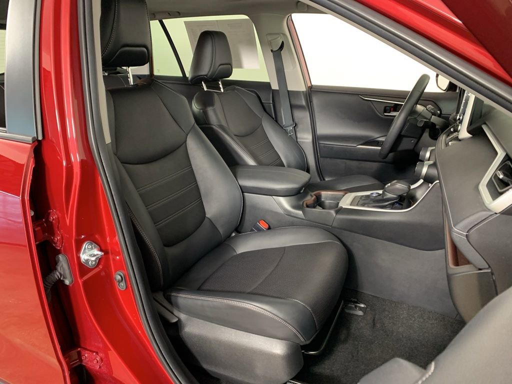Used 2021 Toyota RAV4 Limited w/ Limited Grade Weather Package image 39