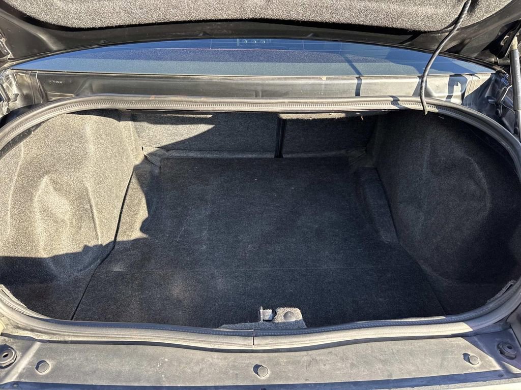 Used 2013 Dodge Challenger R/T image 9