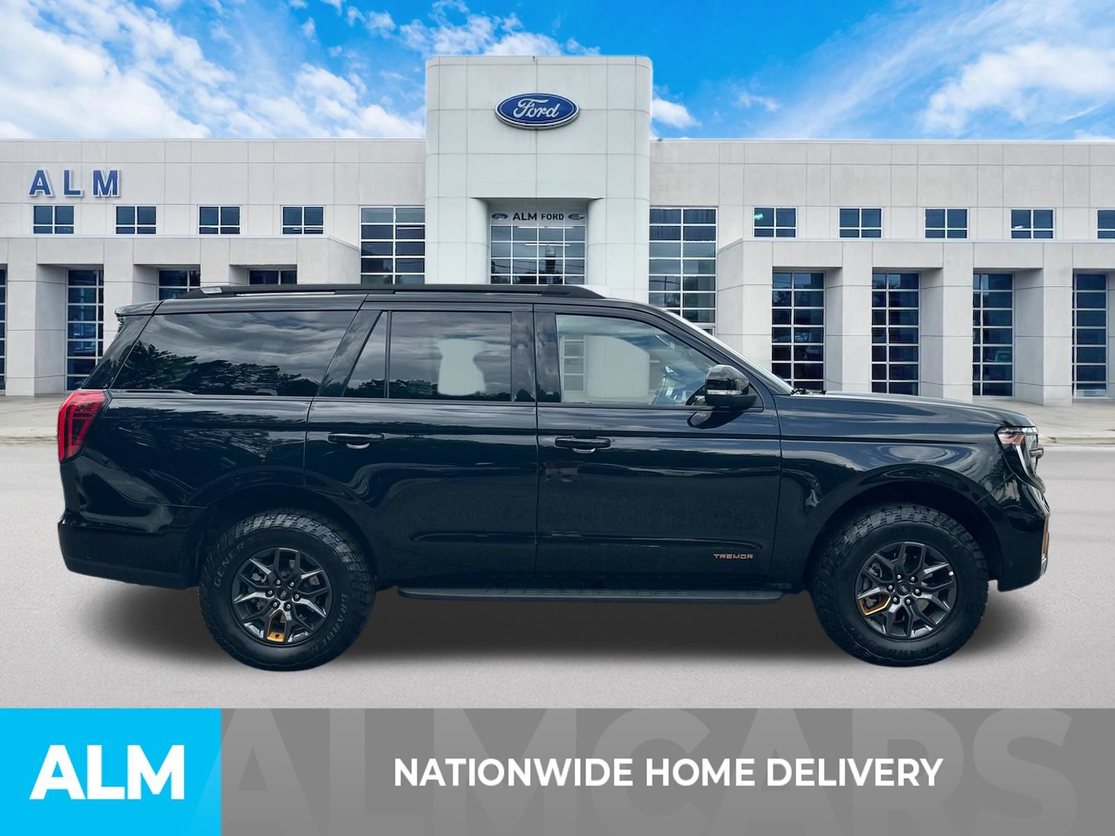 Certified 2025 Ford Expedition Tremor AWD/4WD image 4