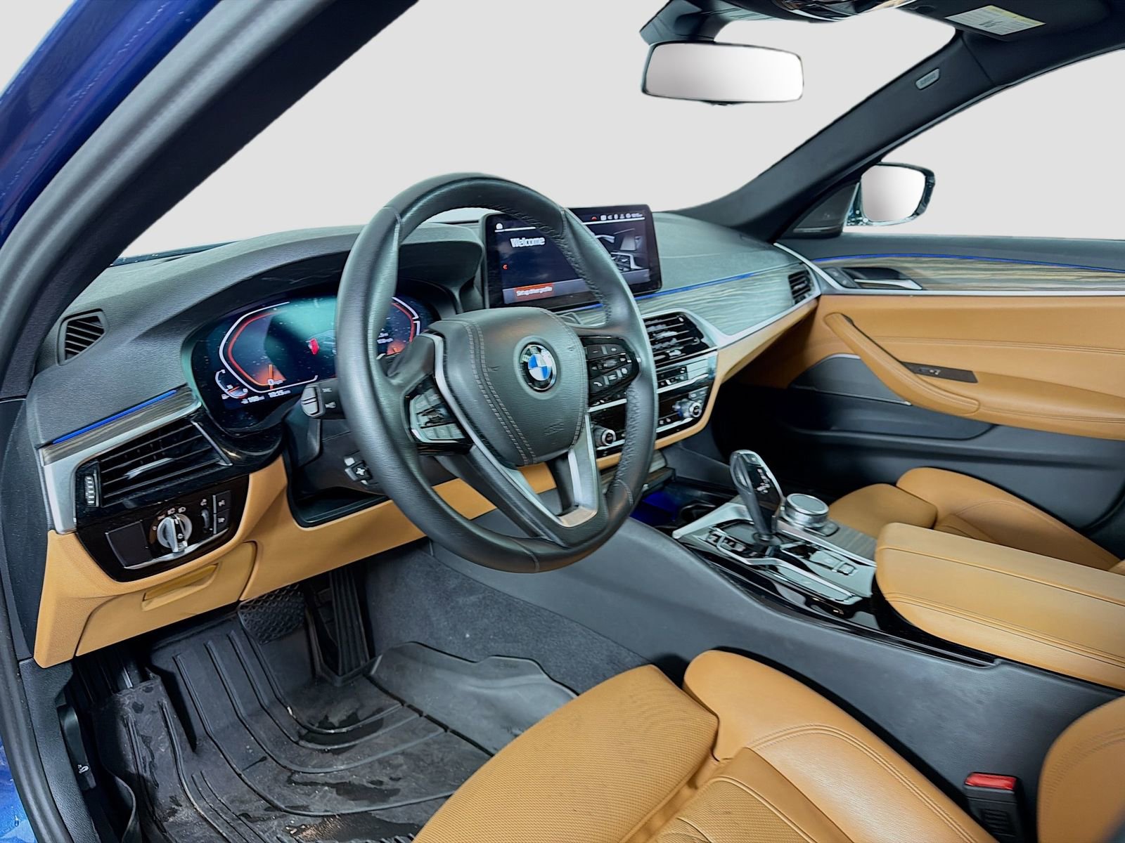 Used 2023 BMW 540i w/ Premium Package image 10